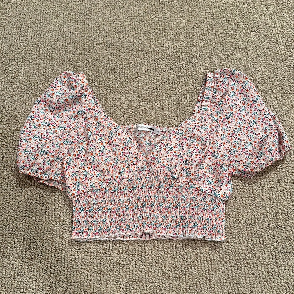 Morning Mist floral ruched crop top